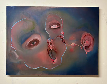 Heads to ear
